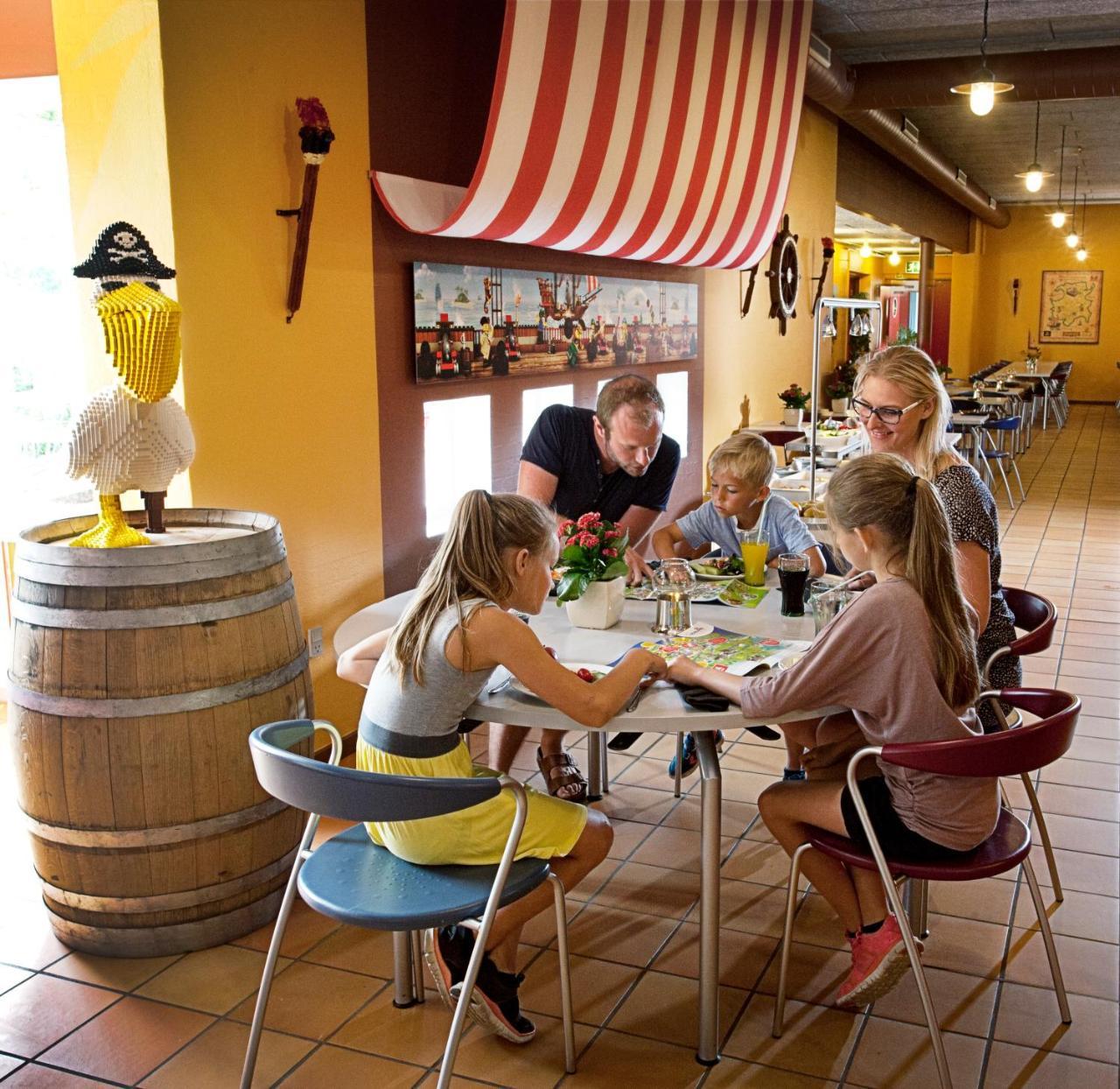 Legoland Wilderness Barrels & * Billund