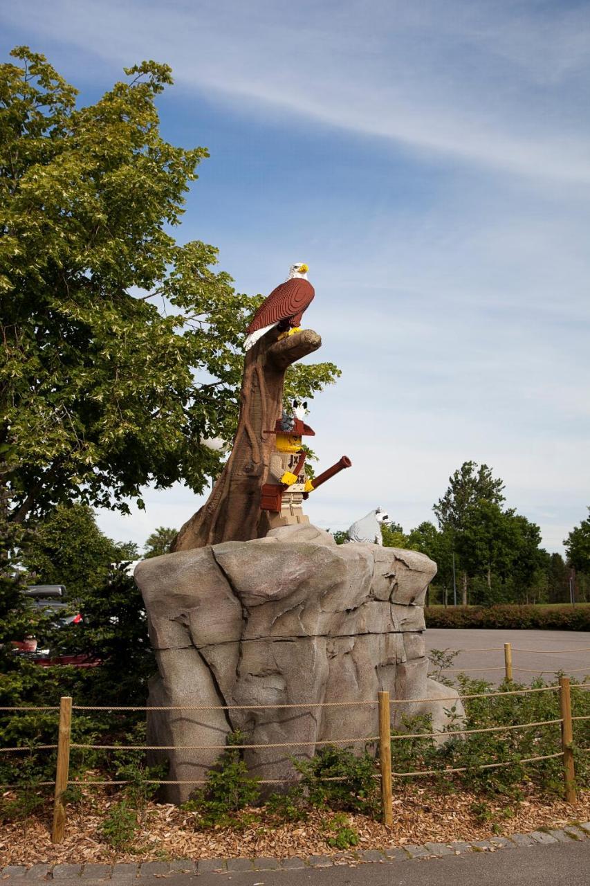 Legoland Wilderness Barrels & *
